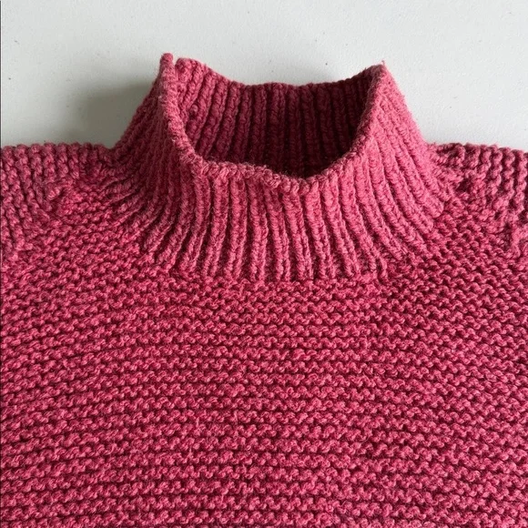 Hand-Knit Wool Sweater Raspberry Pink - Picture 7 of 14